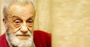 In his own words, he was born in a huge mansion at çemberlitaş, in one of the streets descending towards sultanahmet (1904). En Guzel Necip Fazil Kisakurek Sozleri Guzel Sozler Haberleri