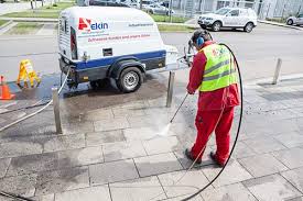 Ist ein passender ansprechpartner für sie dabei? Hausmeisterservice Stuttgart Hausen Gebaudereinigung Stuttgart