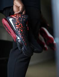 Lebron 17 bred low on foot and detailed look. Sneakers Release Nike Lebron Xvii Infrared Black White Red Full Family