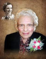 Sadie Richter's Instagram, Twitter & Facebook