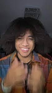 Mario Holley's Instagram, Twitter & Facebook