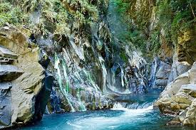 Wild, natural, and untapped, it's a known secret of the aborigines. å°ç£æœ€ç¾Žé‡Žæºªæº«æ³‰ æ —æ¾æº«æ³‰ Tao æ—…è¡Œè¶³è·¡ ç—žå®¢é‚¦