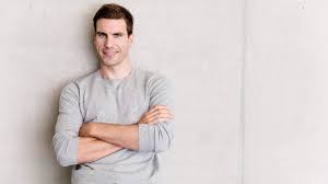 His greatest successes so far are the victories in the 2018 winter olympics and the biathlon world championships 2011 in the sprint. Arnd Peiffer Sommertraining Auf Dem Rennrad Rennrad Radsport Rennrader