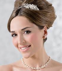 Weitere ideen zu hochzeitskleid glitzer, hochzeitskleid, hochzeit. Der Brautschmuck Guide Hochzeitsblog Braut Boutique