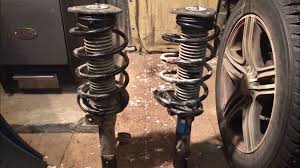 Stoßdämpfer sollten regelmäßig geprüft werden. Defekt Des Stossdampfers Infos Uber Kosten Wechsel Und Symptome