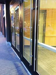 Queens doors is one of the leading leading manufacturers of entry door systems.throughout the company's history. Door Repair Queens Door Repair Service Installation And Parts In Queens Ny