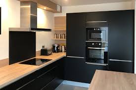 Cuisine Sur Mesure Noir Soft De Virginie C Realisation Cuisinella Cuisinella Cuisine Moderne Deco Cuisine Moderne