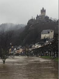 Feb 07, 2020 · hochwasser an mosel: Moselhochwasser Uberflutet Strassen Und Platze