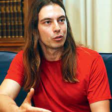 Το λάθος του αναγνώρισε ο βουλευτής του μερα25, κρίτων αρσένης. Stream Kritwn Arsenhs Antdraseis Syriza By Noozgr Listen Online For Free On Soundcloud