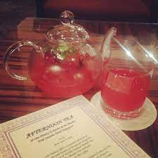 A Pot Of Cocktail For Afternoon Tea Four Seasons Singapore Afternoon Tea Alcoholic Drinks Tea
