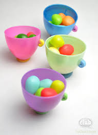 Size holds a ton and means less refills for your guests. Plastic Egg Teacups