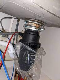 Next, apply the plumber putty to the flange gasket or rubber gasket. Do I Need Plumber Putty Or Would The Already Existing Rubber Gasket Seal This Sink Leak If Installed Properly Home Improvement Stack Exchange