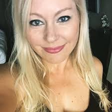 Michelle Croucher's Instagram, Twitter & Facebook