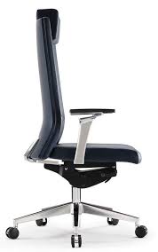 Good Quality Luxury Executive Office Chair With Racing Car Back And Seat In World Office Chair Design Executive Office Chairs Office Chair