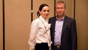 Дарья жукова подарила возлюбленному ставросу ниархосу сына. Roman Abramovich Promenyal Zhenu Na Balerinu Mariinskogo Teatra Smi Shou Biz Na Joinfo Com