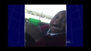 Qu'est ce qui est jaune et qui attend ? Qu Est Ce Qui Est Bleu Et Qui Attend