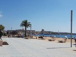 T2 gd jardin port frejus proche plage, commercesappartement entièrement équipé en rez de jardin à port fréjus. Frejus Plage Picture Of Frejus Beach Frejus Tripadvisor