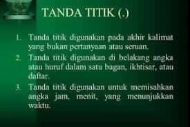 Budi bermain bola di lapangan sekolah. Pemakayan Tanda Baca Tanda Titik