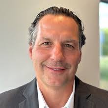 Kevin Armbruster's Instagram, Twitter & Facebook