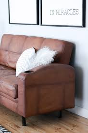 How To Paint Your Microfiber Couch To Look Like Real Leather Add 3 Tablepoons Of Fabric Softener To Leather Couch Repair Microfiber Couch Faux Leather Couch