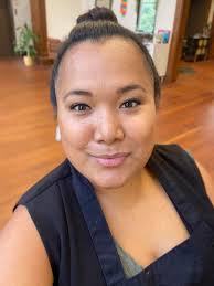 Plz can someone tell me why people understands have applied makeup after I  sweat plz,,i only use foundation and i blend it using a wet blender powder  and setting spray