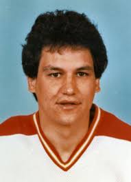 Player photos for the 1975-76 Syracuse Blazers at hockeydb.com