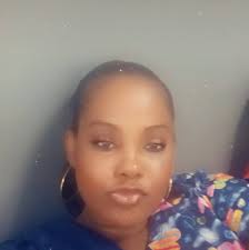 Youn nan aktris, youn nan zanmim, youn nan baz mw, youn nan zantray mw,  ke'm renmen anpil anpil , fanm ki konn goumen ak lavi a, ki pa pè difikilte  , ki