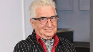 «l'attore gianfranco d'angelo è morto nella notte fra il 14 e il 15 agosto al. Ju3lzcm2yndoam
