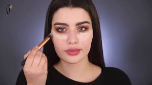 Encuentra el juego al que quieres retar a tu oponente en nuestro buscador: Charlotte Tilbury Doing Huda Kattan S Makeup Visit Colors Of Life Middle East Vlog