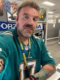 Honestly, I have no words other than disappointed. Fins Up🐬