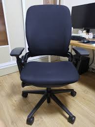 01 red 02 grey 03 apple green 04 black 05 orange 07 purple 10 pepper 11 sunset 12 beige 14 coconut 15 scarlet 16 blue jay the fabric mentioned here above corresponds to the us cogentconnect fabric. Steelcase Leap V2 Office Gaming Chair Ergonomic Furniture Home Living Furniture Chairs On Carousell