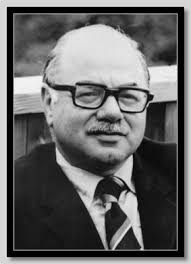 Beberapa Pertemuan Saya dan Daniel Dhakidae