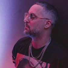 Sam Karlson (@samkarlsonofficial)