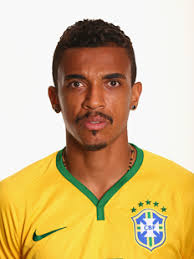 Join the discussion or compare with others! Luis Gustavo Of Brasil Worldcup 2014 Football Team Lendas Do Futebol Futebol Neymar Selecao Brasileira