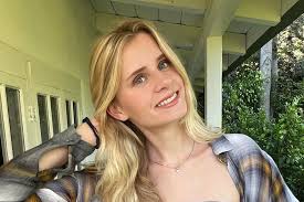 Kelsey Grammer & Daughter Mason's Family Photos Highlight Their Bond