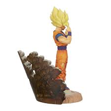 In this form, she wears a green gymnasterka (russian army tunic) and black wellington boots. Super Saiyan Goku History Box Prize Figure Dragon Ball Z Ign Store