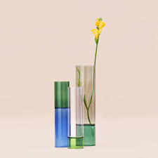 Royal dried floral arrangements and h vases artificial flower arrangements i 0d design dry flower. Vases Dezeen