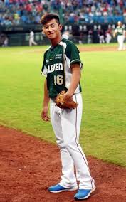 The chinese professional baseball league recognizes hit champions in each season; ä¸­è·å³å¥‡éš†å¥³å‹è¢«æ›å…‰ ç«Ÿæ˜¯æ•µéšŠå•¦å•¦éšŠæ­£å¦¹ æ°´è›‡è…°è¶…op è‡ªå·±éšŠä¸èƒ½åƒåƒåˆ¥éšŠ è¶…æœƒ è¿½æ˜Ÿ ä¸­è· çµ±ä¸€ç… å³å¥‡éš†