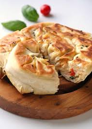 Pfannenborek Mit Tomate Und Mozzarella So Nach Gefuhl Rezept Rezepte Lecker Lebensmittel Essen