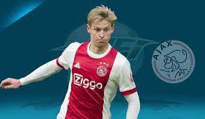 Frenkie de jong is a dutch professional footballer who plays as a midfielder for la liga club barcelona and the netherlands national team. Frenkie De Jong The Bright Spark At Afc Ajax