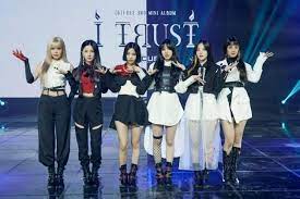 The Top 10 Best K Pop Girl Groups Of 2021 Mag Grand In 2021 Kpop Girls Girl Group Korean Girl Groups