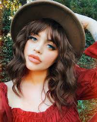 Pelucas mujer corta ondulada marrón oscuro brasileño pelo natural con  flequillo, YEESHEDO afro short bob moreno hair ondulado sintética para  mujeres y niñas para cosplay wig 14 " : Amazon.es: Belleza