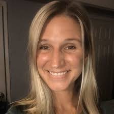 Bobbie Schrader's Instagram, Twitter & Facebook