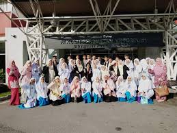 Sekolah menengah kebangsaan putrajaya presint 16 (1) jalan p16g, presint 16, 62150 putrajaya. A Visit From Smk Putrajaya Presint 11 1 Wp Putrajaya Centre For Corporate Strategy And Relations