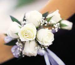 If you want to treat your garden to an abundance of beautiful flowers, it's just a matter of finding the rose plant (or plants) you like best. Hefko Floral Co Online Product Information Rose Corsage White Corsage White Spray Roses