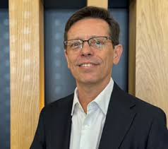 Eductrade nombra a Jaime Casanova director financiero