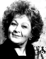 Homenaje a grandes actrices y estrellas del mundo del espectaculo Argentino  updated her cover photo.