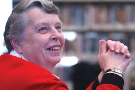 PRESS ARCHIVES: Photos from December 2004