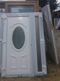 Használt bejárati ajtó tokkal - Korkealaatuinen korjaus valmistajalta