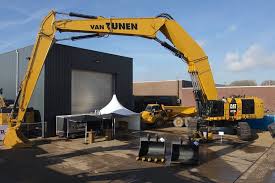 300 bezoekers tussen 1000 ton machinegeweld van tunen 建設機械 重機 建設